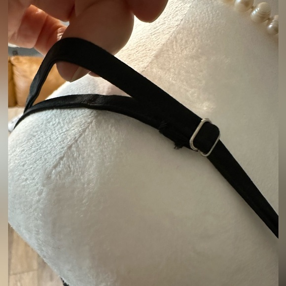 🛍️Large black mini dress with adjust both side of dress with string excellent. - Picture 8 of 9